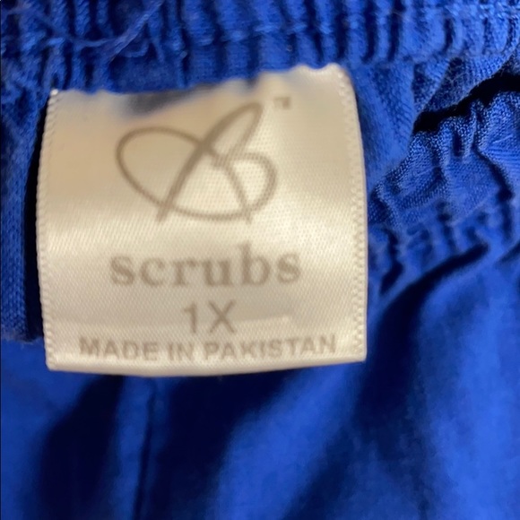 Scrub Set - Picture 8 of 12